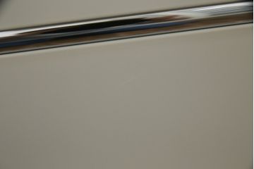 中古　USMハラー(USM Haller)　鍵付きショーケースが魅力の鉄製キャビネット(収納棚、ラック、飾り棚、陳列棚、ガラスケース、店舗什器)(R-074303)