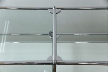 中古　USMハラー(USM Haller)　鍵付きショーケースが魅力の鉄製キャビネット(収納棚、ラック、飾り棚、陳列棚、ガラスケース、店舗什器)(R-074303)