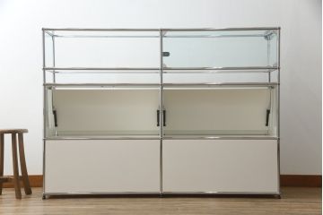 中古　USMハラー(USM Haller)　鍵付きショーケースが魅力の鉄製キャビネット(収納棚、ラック、飾り棚、陳列棚、ガラスケース、店舗什器)(R-074303)