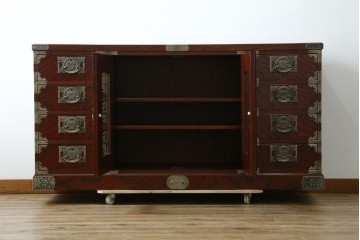 中古　美品!!　四国・高松　飛鳥民芸家具　堂々とした佇まいの欅(ケヤキ)箪笥サイドボード　(R-074304)