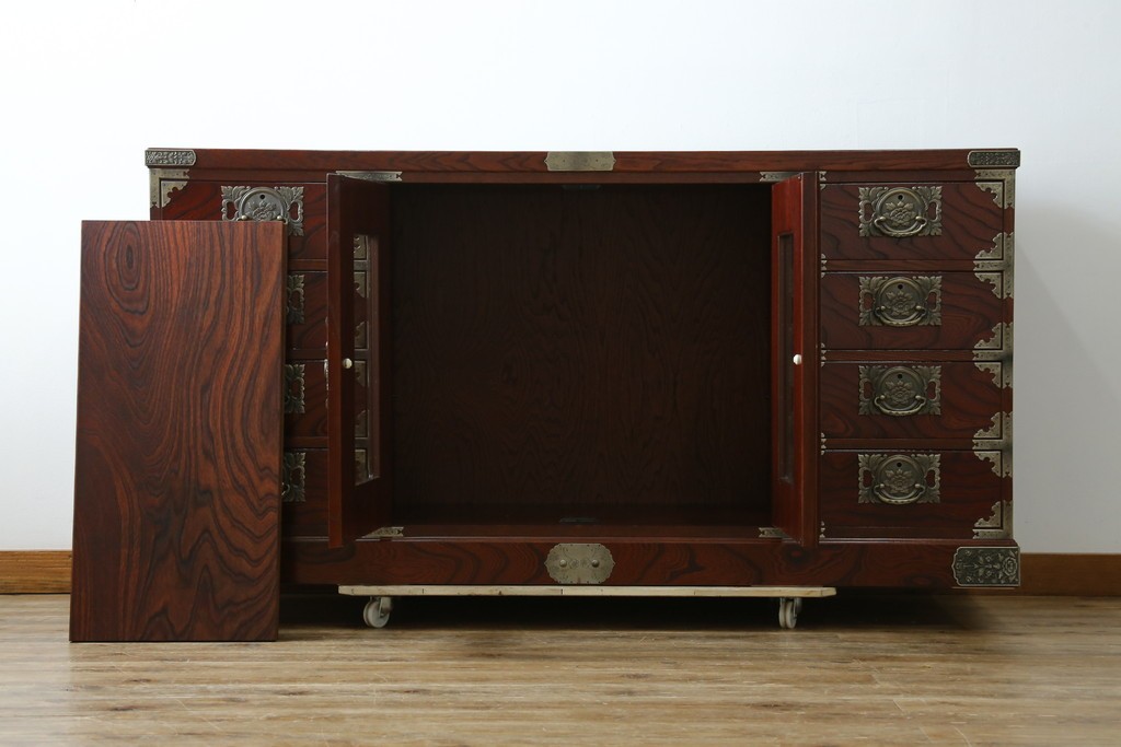 中古　美品!!　四国・高松　飛鳥民芸家具　堂々とした佇まいの欅(ケヤキ)箪笥サイドボード　(R-074304)