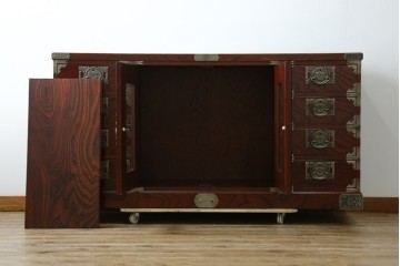 中古　美品!!　四国・高松　飛鳥民芸家具　堂々とした佇まいの欅(ケヤキ)箪笥サイドボード　(R-074304)