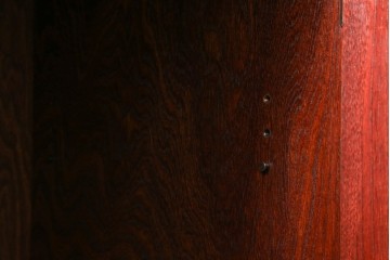 中古　美品!!　四国・高松　飛鳥民芸家具　堂々とした佇まいの欅(ケヤキ)箪笥サイドボード　(R-074304)