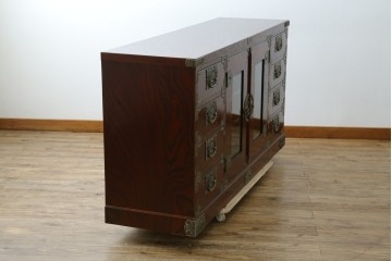 中古　美品!!　四国・高松　飛鳥民芸家具　堂々とした佇まいの欅(ケヤキ)箪笥サイドボード　(R-074304)