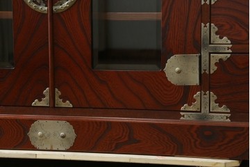 中古　美品!!　四国・高松　飛鳥民芸家具　堂々とした佇まいの欅(ケヤキ)箪笥サイドボード　(R-074304)