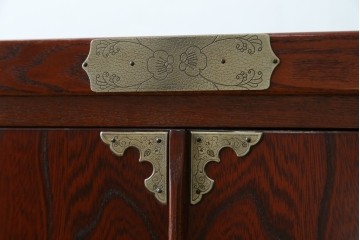 中古　美品!!　四国・高松　飛鳥民芸家具　堂々とした佇まいの欅(ケヤキ)箪笥サイドボード　(R-074304)