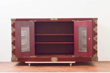 中古　美品!!　四国・高松　飛鳥民芸家具　欅(ケヤキ)箪笥　堂々とした佇まいが魅力的なサイドボード(サイドキャビネット、リビングボード、収納棚、戸棚、引き出し)(R-074304)