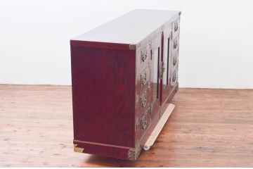 中古　美品!!　四国・高松　飛鳥民芸家具　欅(ケヤキ)箪笥　堂々とした佇まいが魅力的なサイドボード(サイドキャビネット、リビングボード、収納棚、戸棚、引き出し)(R-074304)