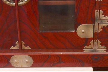 中古　美品!!　四国・高松　飛鳥民芸家具　欅(ケヤキ)箪笥　堂々とした佇まいが魅力的なサイドボード(サイドキャビネット、リビングボード、収納棚、戸棚、引き出し)(R-074304)