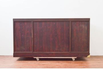 中古　美品!!　四国・高松　飛鳥民芸家具　欅(ケヤキ)箪笥　堂々とした佇まいが魅力的なサイドボード(サイドキャビネット、リビングボード、収納棚、戸棚、引き出し)(R-074304)
