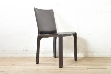 中古　Cassina(カッシーナ)　412　CAB(キャブ)　MARIO BELLINI(マリオベリーニ)　シンプルモダンな空間づくりに活躍するアームレスチェア(ダイニングチェア、椅子、イス)(定価約26万4千円)(R-074311)