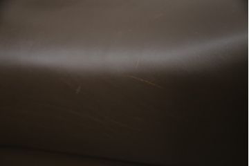 中古　Cassina(カッシーナ)　413　CAB(キャブ)　MARIO BELLINI(マリオベリーニ)　本革(レザー)　シンプルモダンな空間づくりに活躍するアームチェア2脚セット(ダイニングチェア、椅子、イス)(定価2脚で約83万6千円)(R-074314)