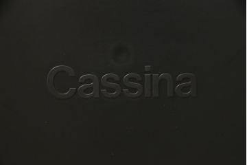 中古　Cassina(カッシーナ)　413　CAB(キャブ)　MARIO BELLINI(マリオベリーニ)　本革(レザー)　シンプルモダンな空間づくりに活躍するアームチェア2脚セット(ダイニングチェア、椅子、イス)(定価2脚で約83万6千円)(R-074314)