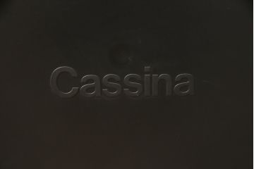 中古　Cassina(カッシーナ)　413　CAB(キャブ)　MARIO BELLINI(マリオベリーニ)　本革(レザー)　シンプルモダンな空間づくりに活躍するアームチェア2脚セット(ダイニングチェア、椅子、イス)(定価2脚で約83万6千円)(R-074315)