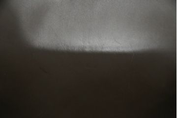 中古　Cassina(カッシーナ)　413　CAB(キャブ)　MARIO BELLINI(マリオベリーニ)　本革(レザー)　シンプルモダンな空間づくりに活躍するアームチェア2脚セット(ダイニングチェア、椅子、イス)(定価2脚で約83万6千円)(R-074316)