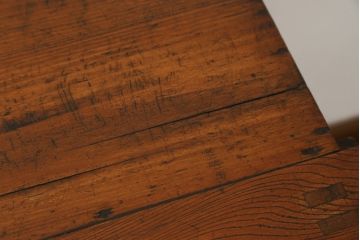 和製アンティーク　前面欅(ケヤキ)材　使い込まれた風合いが味わい深い収納箪笥(時代箪笥、チェスト、サイドチェスト、引き出し)(R-074330)