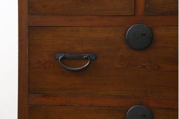 和製アンティーク　前面欅(ケヤキ)材　使い込まれた風合いが味わい深い収納箪笥(時代箪笥、チェスト、サイドチェスト、引き出し)(R-074330)