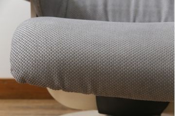 中古　美品　カリモク家具(karimoku)　ザ・ファースト(THE FIRST)　RU72　S+サイズ　くつろぎの空間におすすめのリクライニングチェアとオットマンのセット(リクライニングソファ、リクライナー、1人掛けソファ、アームチェア、回転椅子、フットスツール)(R-074338)