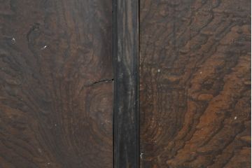 和製アンティーク　上手物!!　前面欅(ケヤキ)材　玉杢　黒柿引き戸枠　四尺　和の空間づくりにおすすめの関東水屋箪笥サイドボード(サイドキャビネット、茶棚、茶箪笥、収納棚、戸棚、食器棚、店舗什器)(R-074344)