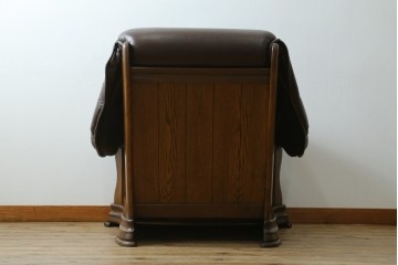 中古　オランダ製　美品　本革　伝統的ダッチカントリースタイルの重厚なレザーソファ　(R-074349)