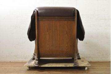 中古　美品　オランダ製　本革　重厚感のある佇まいが魅力的!! 伝統的ダッチカントリースタイルの1人掛けレザーソファ(アームソファ、一人掛け、1P)(R-074349)