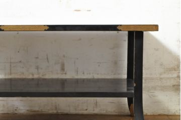 和製アンティーク　黒漆塗り　和の空間作りにおすすめな供物台(経机、サイドテーブル、飾り台)(R-074350)