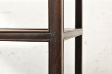 和製アンティーク　紫檀(シタン)材　漆塗りの小振りな飾り棚(収納棚、シェルフ、オープンラック)(R-074351)