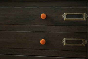 和製アンティーク　ナラ材　昔懐かしい雰囲気漂うレコードケース　(R-074352)