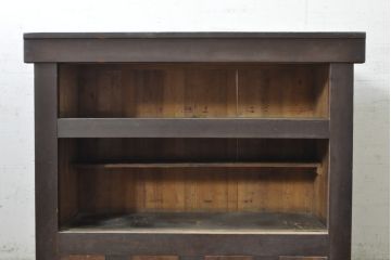 和製アンティーク　四尺　透かしが魅力的な水屋箪笥サイドボード(サイドキャビネット、茶棚、茶箪笥、収納棚、戸棚、食器棚、店舗什器)(R-074357)