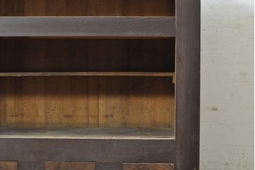 和製アンティーク　四尺　透かしが魅力的な水屋箪笥サイドボード(サイドキャビネット、茶棚、茶箪笥、収納棚、戸棚、食器棚、店舗什器)(R-074357)