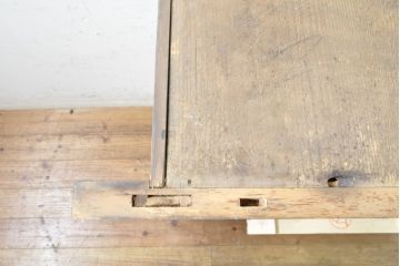 和製アンティーク　四尺　横桟引き戸が魅力的な水屋箪笥サイドボード(サイドキャビネット、茶棚、茶箪笥、収納棚、戸棚、食器棚、店舗什器)(R-074358)