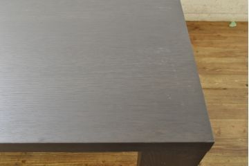 中古　Cassina(カッシーナ)　Hannes Wettstein(ハンス・ウェッツスタイン)デザイン　363 M.I.R. ミール　ガラス天板付き　シンプルながら洗練されたデザインが魅力のダイニングテーブル(4人掛け、6人掛け、食卓)(R-074359)