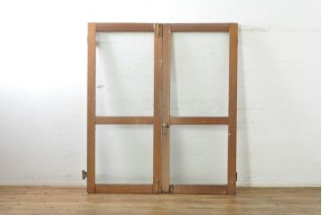 ビンテージ建具　昭和レトロな雰囲気漂う両開きガラスドア2枚セット(ガラス戸、木製扉、ヴィンテージ)(R-074361)