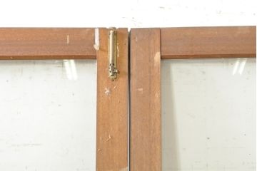 ビンテージ建具　昭和レトロな雰囲気漂う両開きガラスドア2枚セット(ガラス戸、木製扉、ヴィンテージ)(R-074361)