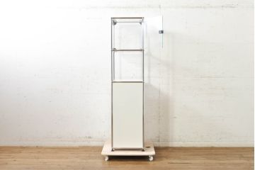 中古　USMハラー(USM Haller)　鍵付きショーケースが魅力の鉄製キャビネット(収納棚、オープンラック、飾り棚、陳列棚、ガラスケース、店舗什器)(R-074362)