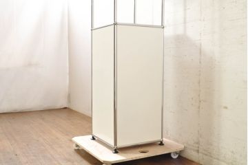 中古　USMハラー(USM Haller)　鍵付きショーケースが魅力の鉄製キャビネット(収納棚、オープンラック、飾り棚、陳列棚、ガラスケース、店舗什器)(R-074362)