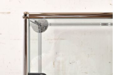 中古　USMハラー(USM Haller)　鍵付きショーケースが魅力の鉄製キャビネット(収納棚、オープンラック、飾り棚、陳列棚、ガラスケース、店舗什器)(R-074362)