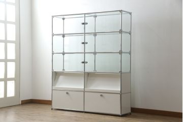 中古　USMハラー(USM Haller)　鍵付きショーケースが魅力の鉄製キャビネット(収納棚、ラック、飾り棚、陳列棚、ガラスケース、店舗什器)(R-074363)