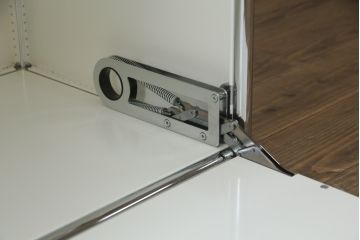 中古　USMハラー(USM Haller)　鍵付きショーケースが魅力の鉄製キャビネット(収納棚、ラック、飾り棚、陳列棚、ガラスケース、店舗什器)(R-074363)