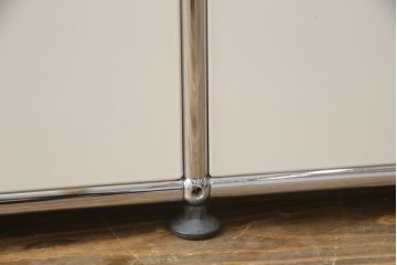 中古　USMハラー(USM Haller)　鍵付きショーケースが魅力の鉄製キャビネット(収納棚、ラック、飾り棚、陳列棚、ガラスケース、店舗什器)(R-074363)