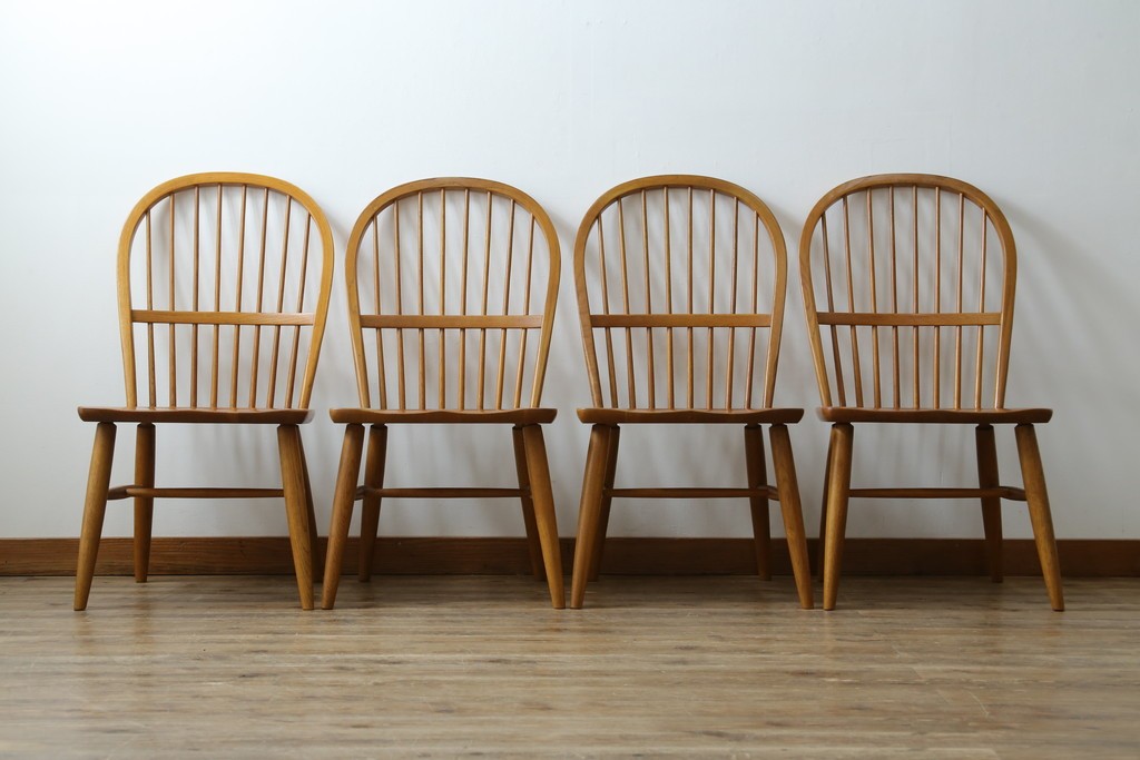 中古　柏木工(KASHIWA)　ナチュラルな木肌のウィンザーチェア4脚セット　(R-074366)