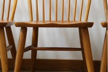 中古　柏木工(KASHIWA)　ナチュラルな木肌のウィンザーチェア4脚セット　(R-074366)