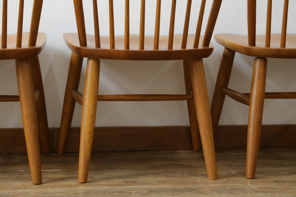 中古　柏木工(KASHIWA)　ナチュラルな木肌のウィンザーチェア4脚セット　(R-074366)