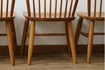 中古　柏木工(KASHIWA)　ナチュラルな木肌のウィンザーチェア4脚セット　(R-074366)