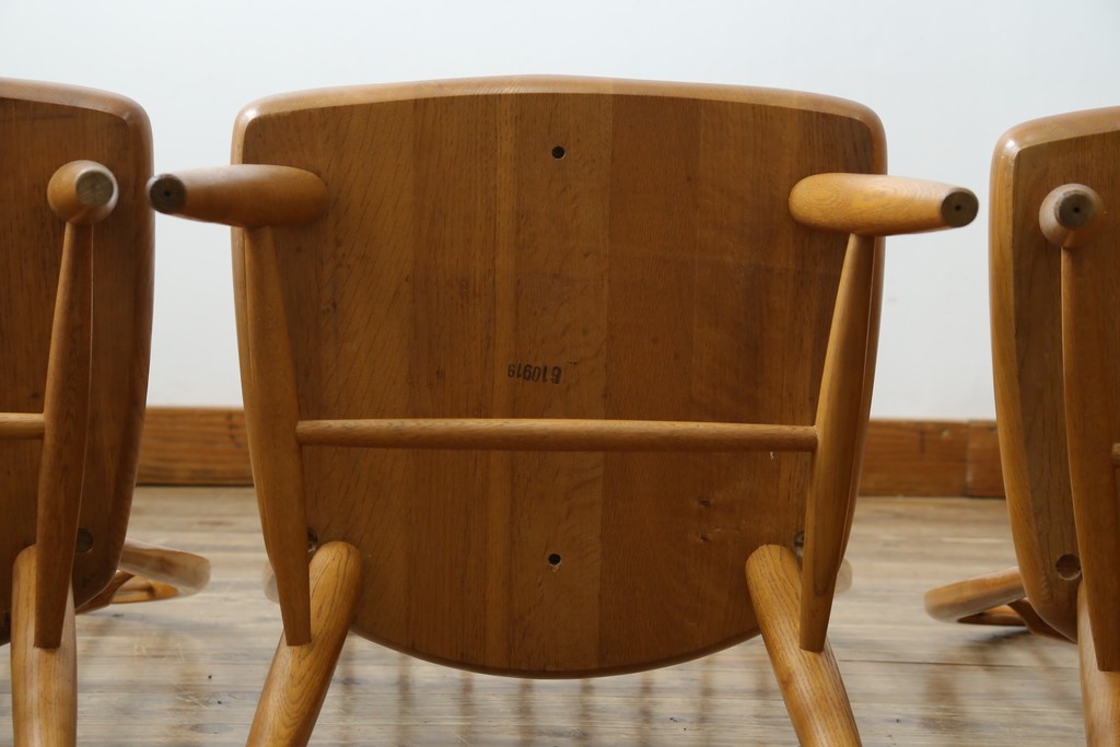 中古　柏木工(KASHIWA)　ナチュラルな木肌のウィンザーチェア4脚セット　(R-074366)