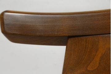 中古　岩手県岩泉・純木家具　心地よい木の風合いが魅力的な角Dチェア(ダイニングチェア、アームレスチェア、板座チェア、椅子、イス)(定価約8万円)(R-074367)