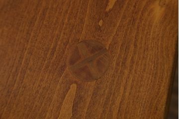 中古　岩手県岩泉・純木家具　心地よい木の風合いが魅力的な角Dチェア(ダイニングチェア、アームレスチェア、板座チェア、椅子、イス)(定価約8万円)(R-074367)