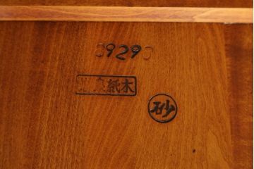 中古　岩手県岩泉・純木家具　心地よい木の風合いが魅力的な角Dチェア(ダイニングチェア、アームレスチェア、板座チェア、椅子、イス)(定価約8万円)(R-074367)