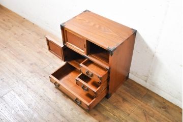 和製ビンテージ　美品　ニレ材　和の空間作りにおすすめの小箪笥(引き出し、卓上収納、和箪笥、整理箪笥、収納箪笥、戸棚、収納棚、ヴィンテージ)(R-074369)