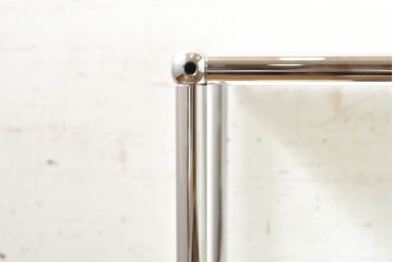 中古　美品　USMハラー(USM Haller)　美しくシンプルなデザインが目を引く鉄製ラックとサイドチェストのセット(サイドボード、サイドキャビネット、デスクワゴン、引き出し、オープンラック、飾り棚)(R-074373)